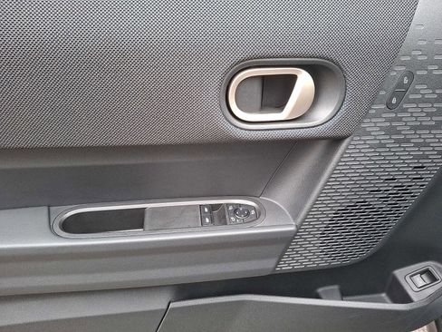 Certified 2025 MINI Cooper S image 10