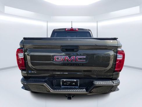 Used 2024 GMC Canyon Denali AWD/4WD image 4