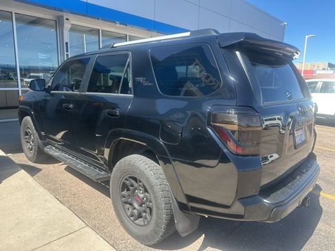 Used 2018 Toyota 4Runner TRD Off-Road Premium image 6