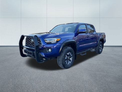 Certified 2022 Toyota Tacoma TRD Off-Road w/ Technology Package image 2