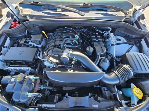 Used 2023 Dodge Durango SXT Launch Edition image 32