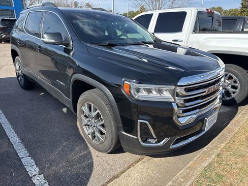 Used 2023 GMC Acadia SLT image 2