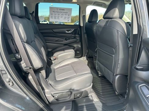 New 2026 Subaru Ascent Limited image 10