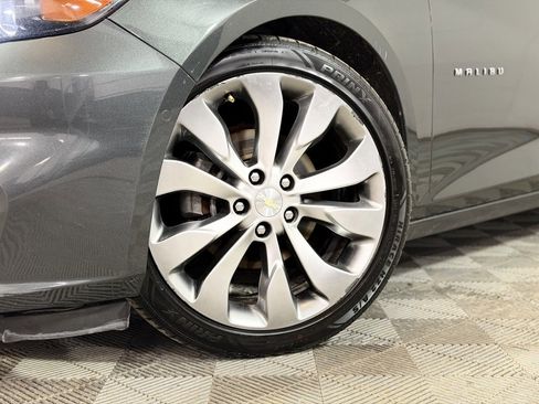 Used 2017 Chevrolet Malibu Premier w/ Premier Sun and Wheel Package image 2