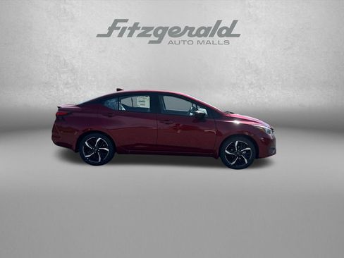New 2025 Nissan Versa SR FWD image 8