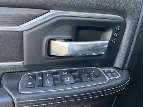 Used 2023 RAM 2500 Laramie w/ Night Edition image 7