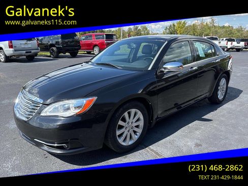 Used 2013 Chrysler 200 Limited image 1