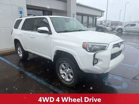 Certified 2021 Toyota 4Runner SR5 Premium w/ Moonroof Package image 5