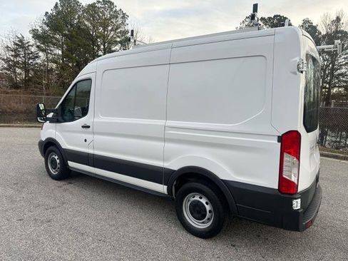 Used 2017 Ford Transit 150 130 Medium Roof image 6