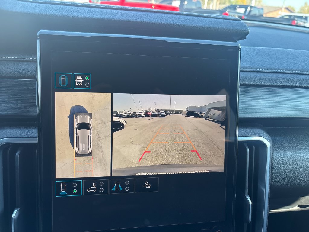Used 2026 GMC Acadia Elevation w/ Elevation Premium Package FWD image 26