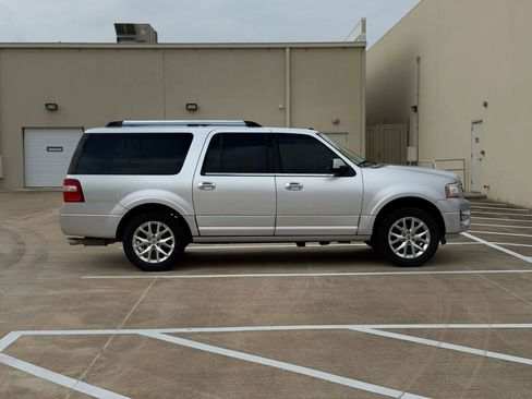 Used 2017 Ford Expedition EL Limited w/ Equipment Group 301A RWD image 8