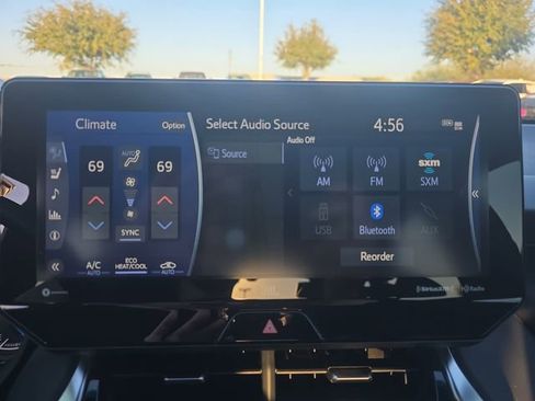 Certified 2021 Toyota Venza Limited image 21