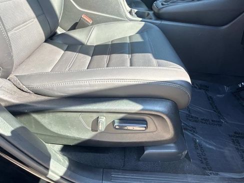 Used 2023 Honda CR-V EX-L image 16