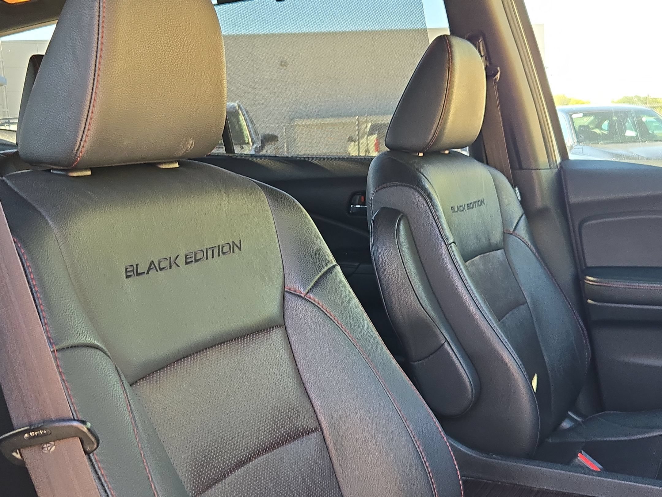 Used 2021 Honda Pilot Black Edition image 29
