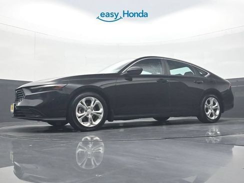 Used 2023 Honda Accord LX image 30