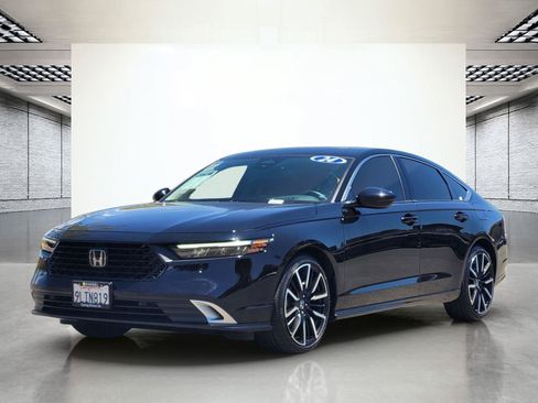 Used 2024 Honda Accord Touring image 10