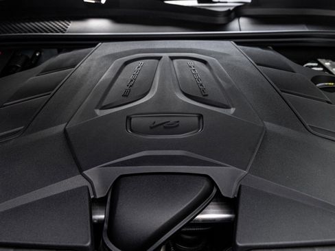 Certified 2025 Porsche Cayenne Coupe image 39