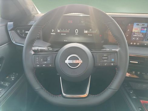 New 2026 Nissan Kicks SR w/ SR Premium Package AWD/4WD image 12