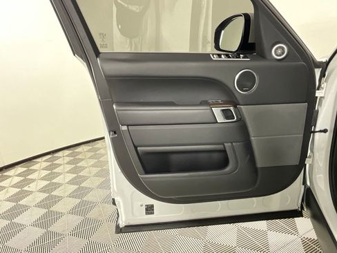 Used 2022 Land Rover Range Rover Sport HSE Silver Edition image 18