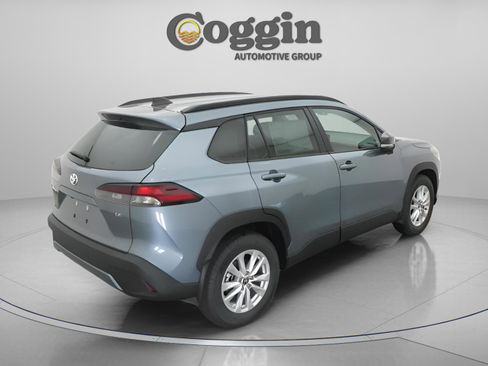 New 2026 Toyota Corolla Cross LE w/ Moonroof Package FWD image 20