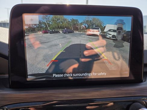 Used 2020 Ford Escape Titanium w/ Titanium Premium Package 2.0 image 24