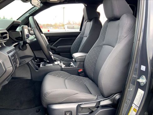 Used 2024 Toyota Tacoma SR image 8