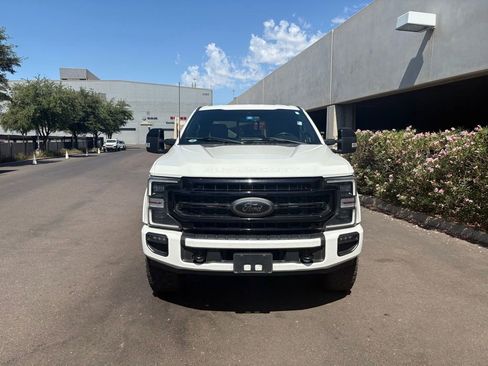 Used 2022 Ford F350 Lariat w/ Tremor Off-Road Package AWD/4WD image 5