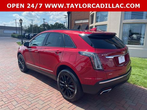 Used 2023 Cadillac XT5 Sportv w/ Technology Package AWD/4WD image 10