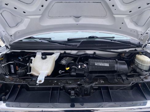 Used 2015 GMC Savana 2500 image 19