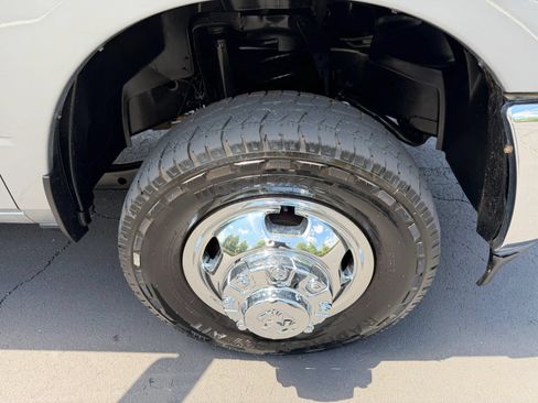 Used 2019 RAM 3500 Tradesman AWD/4WD image 14