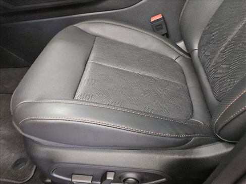 New 2026 Jeep Cherokee Overland image 4