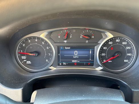 Used 2024 GMC Terrain SLE image 21