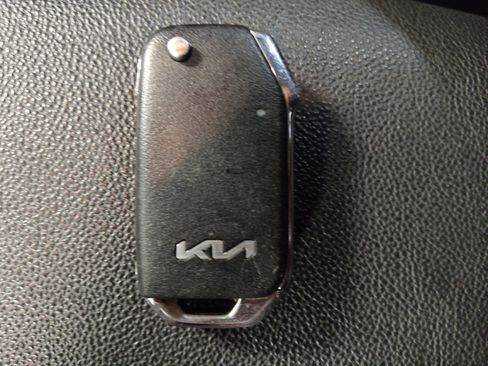 Used 2024 Kia Forte LXS image 32