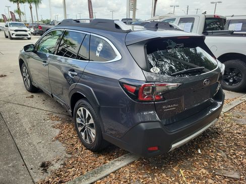 Used 2023 Subaru Outback Touring AWD/4WD image 2