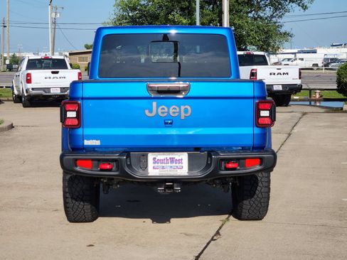 Used 2020 Jeep Gladiator Rubicon AWD/4WD image 7