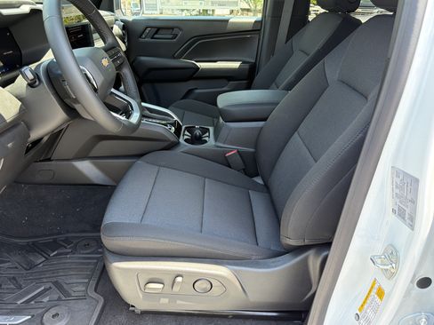 New 2026 Chevrolet Colorado W/T w/ WT Custom Package RWD image 9