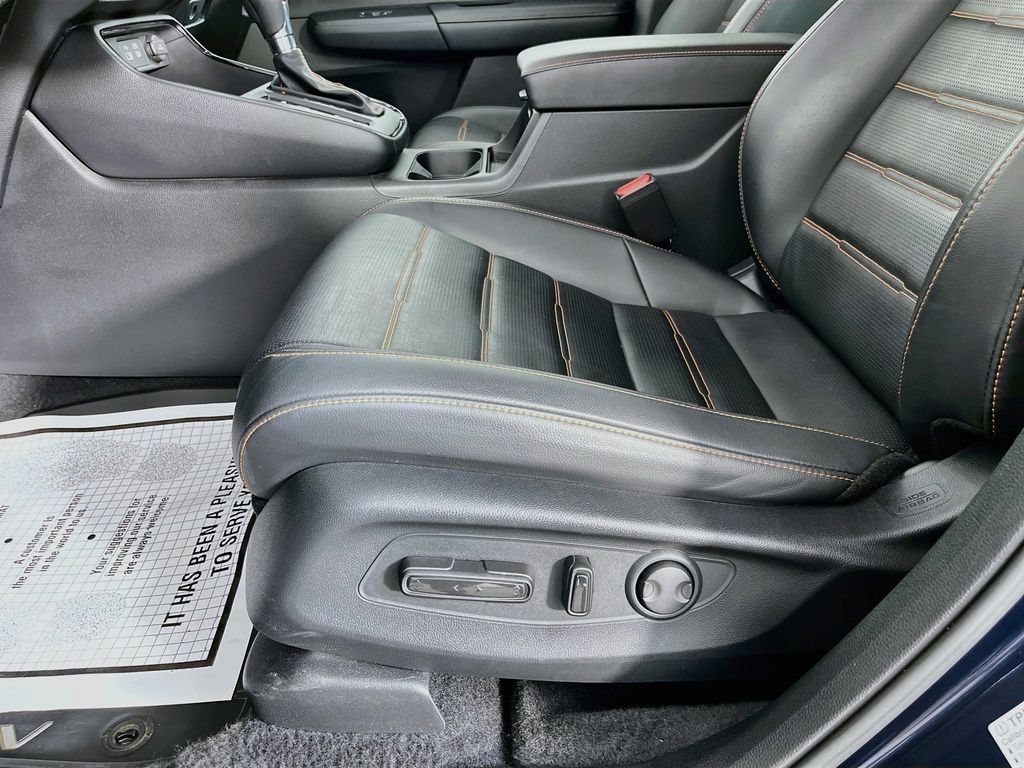 Used 2024 Honda CR-V Sport Touring image 27