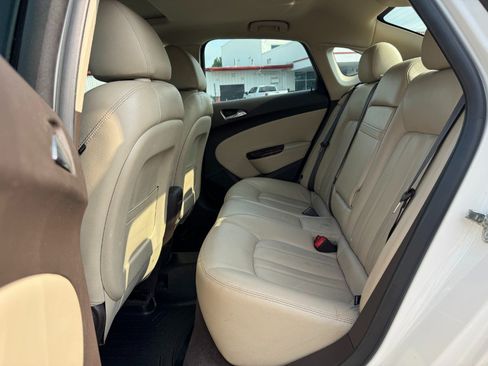 Used 2012 Buick Verano Leather FWD image 16
