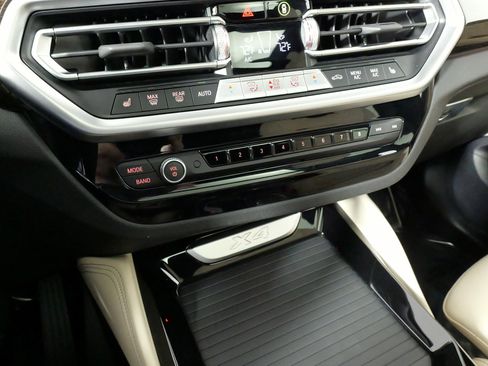 Used 2025 BMW X4 xDrive30i image 57