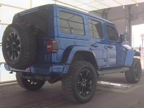 Used 2020 Jeep Wrangler Unlimited Sahara AWD/4WD image 4