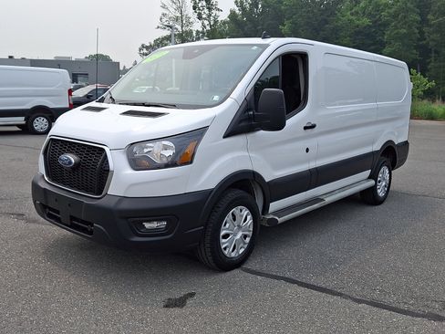 Used 2025 Ford Transit 250 Low Roof w/ Exterior Upgrade Package RWD image 3
