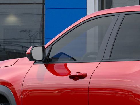 New 2026 Chevrolet Equinox LT w/ Safety and Technology Package image 12