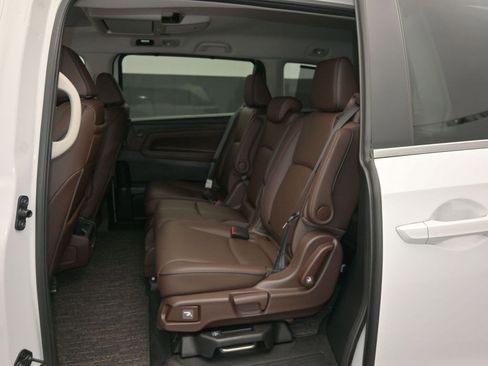 Used 2026 Honda Odyssey Touring image 12