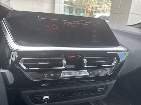 Used 2024 BMW Z4 sDrive30i w/ Convenience Package image 2