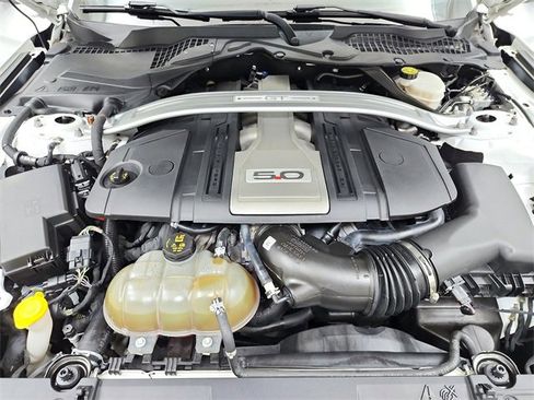 Used 2020 Ford Mustang GT Premium image 17