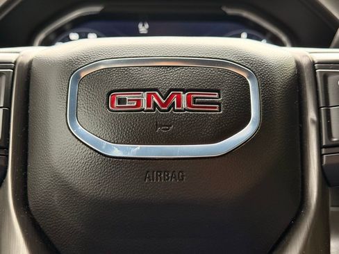 Used 2024 GMC Sierra 2500 AT4X w/ AT4X AEV Edition AWD/4WD image 18