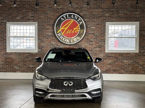 Used 2018 INFINITI QX30 Premium w/ Technology Package image 36