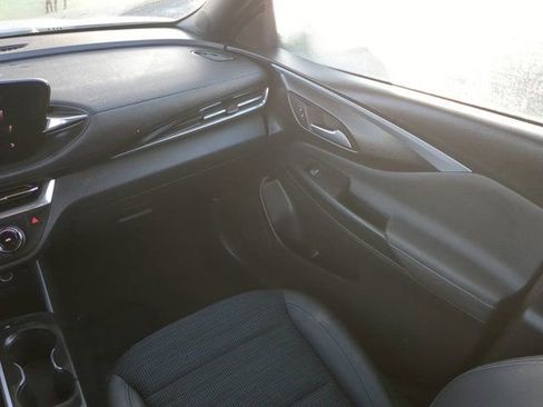 Used 2024 Buick Envista Preferred image 17