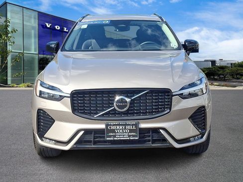 Certified 2024 Volvo XC60 B5 Core image 2