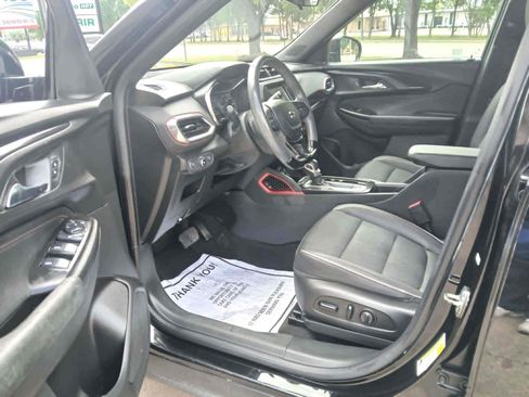 Used 2022 Chevrolet TrailBlazer RS image 9